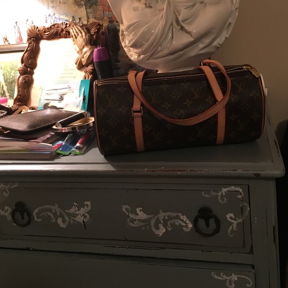 LV purse authentic (HOLD til Monday )