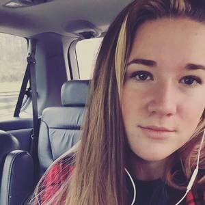 Meet your Posher, Abby