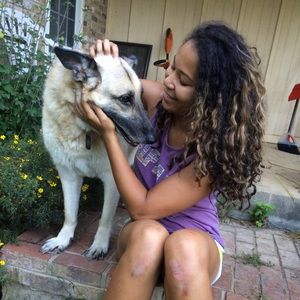 Meet your Posher, Chloe