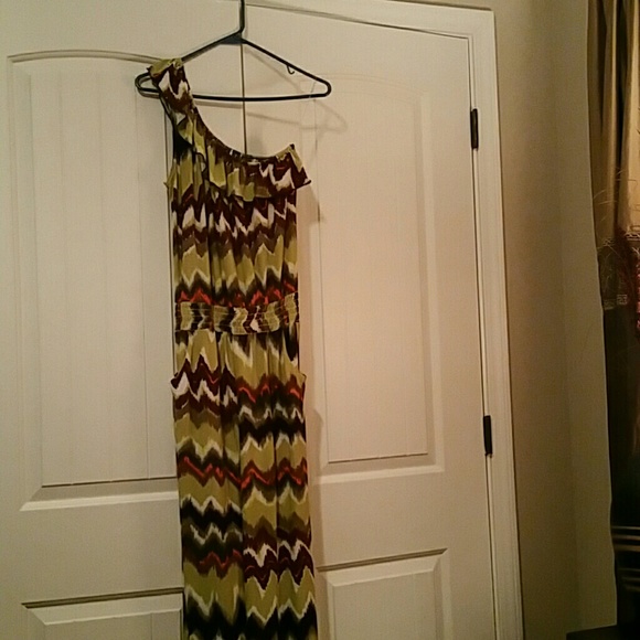 Right shoulder jumpsuit - Picture 1 of 2