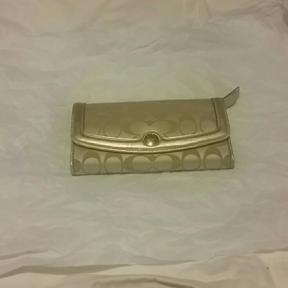 Coach wallet