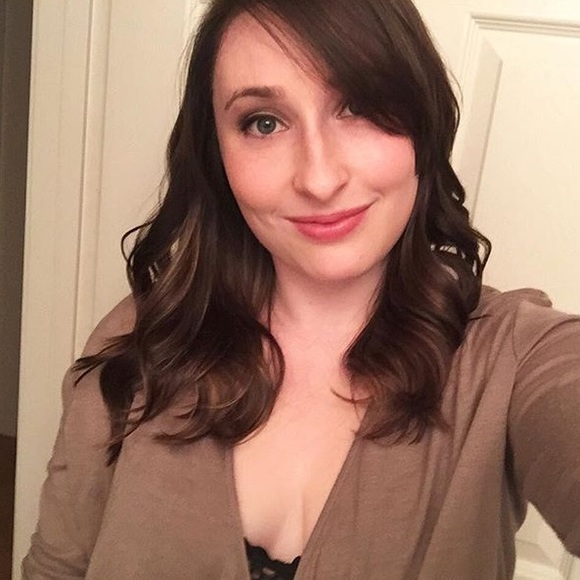 Meet your Posher, Mallory