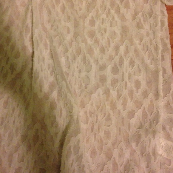 blouse - Picture 2 of 2