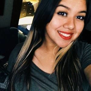 Meet your Posher, Abril