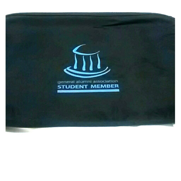 Laptop cover zip up, UNC alumni association