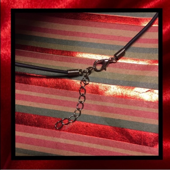 ❤️Leo❤️Zodiac necklace - Picture 2 of 2