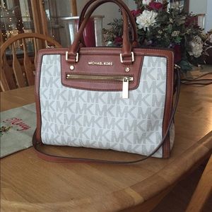 MICHAEL KORS travel tote/purse