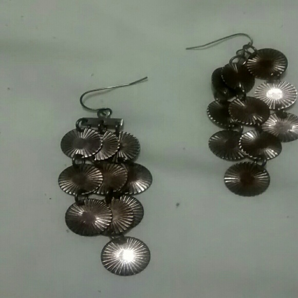 Earrings - Picture 1 of 1