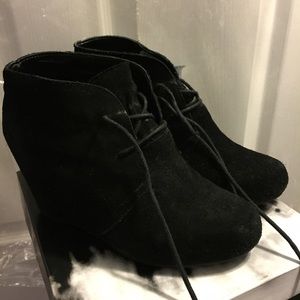 Dolce Vita Black Booties