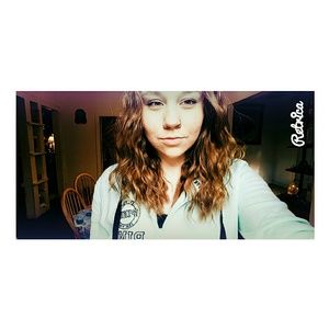 Meet your Posher, Natalie