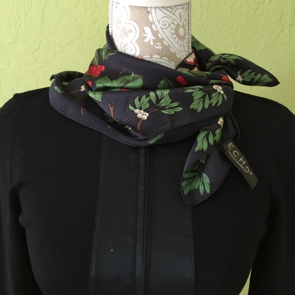 Christmas print square scarf