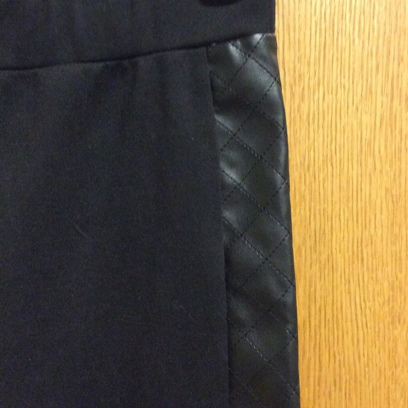 MOSSIMO SUPPLY CO black pant with leather detail - Picture 3 of 3