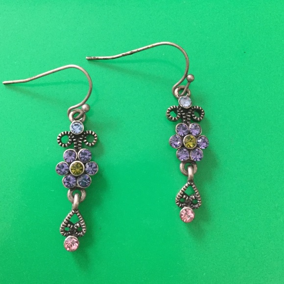 beautiful Lia Sophia earrings