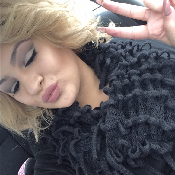 Meet your Posher, Ericka - Picture 2 of 2