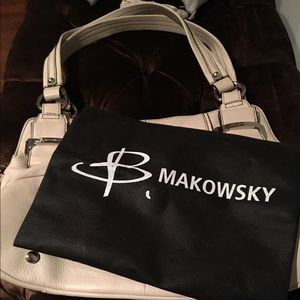 👀SALE👀 BMakowsky cream pebble leather bag