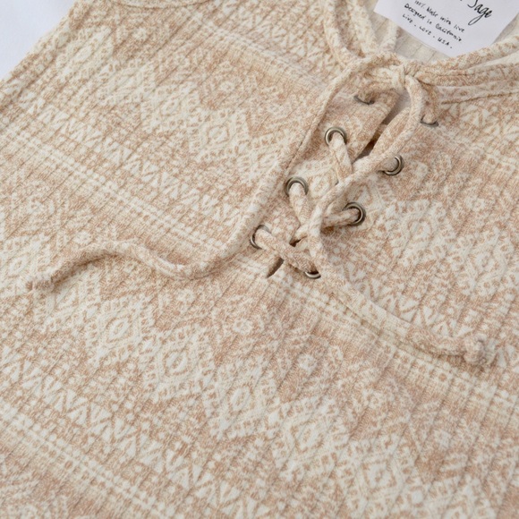 festive pajamas - Picture 2 of 4