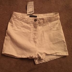 NWT BRANDY MELVILLE white shorts