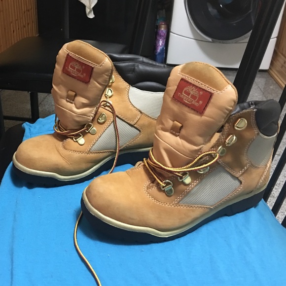 Snow boots