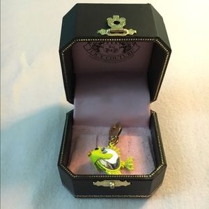 JUICY COUTURE Fish Charm