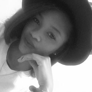 Meet your Posher, Shaina