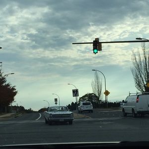 Meet your Posher, Maura