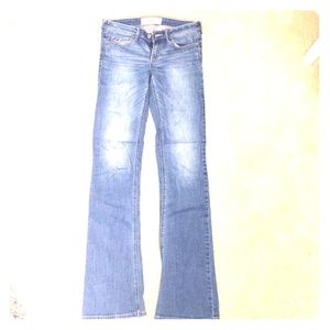 Fit & Flare Hollister Jeans