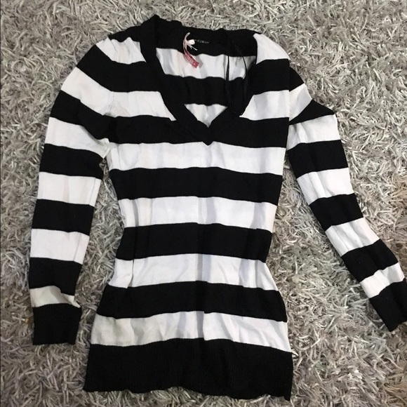 White and black sweater