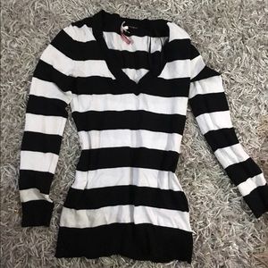 White and black sweater