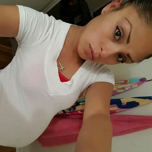 Meet your Posher, Alma