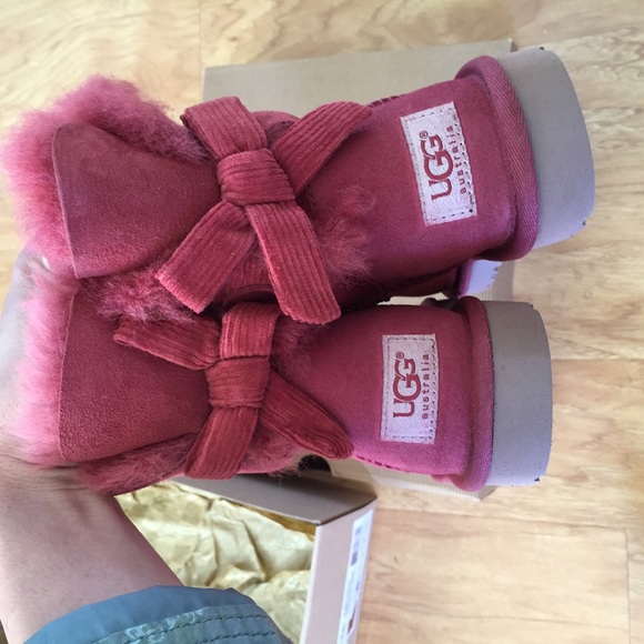 UGG authentic mini Bailey corduroy  bow boots Sz 6 - Picture 2 of 4