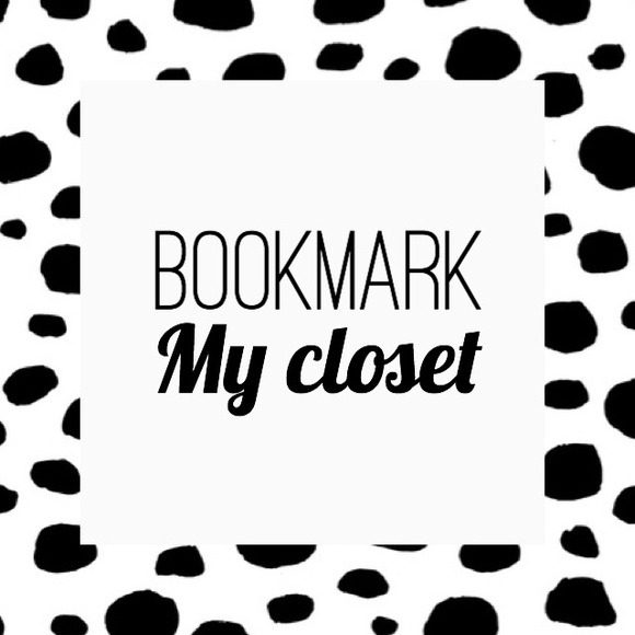 Bookmark my closet 👯👯👯