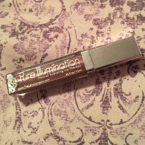 Pure illumination lip therapy