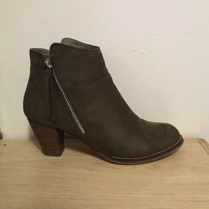 Forrest green booties!