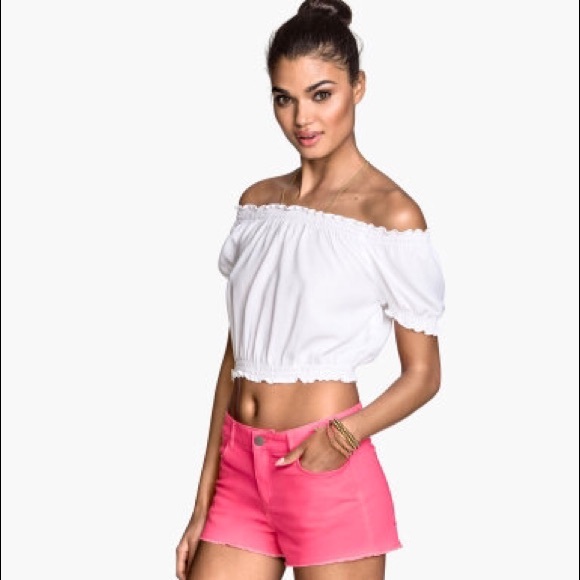 Off shoulder crop top