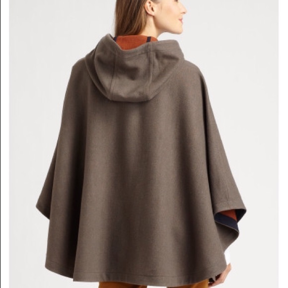 LOOKING FOR 👀 Pendleton Portland Collection cape - Picture 2 of 3