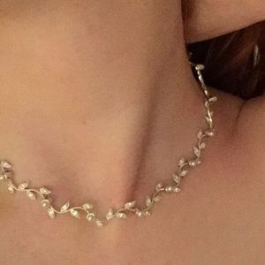 Pearl & rhinestone leaf necklace