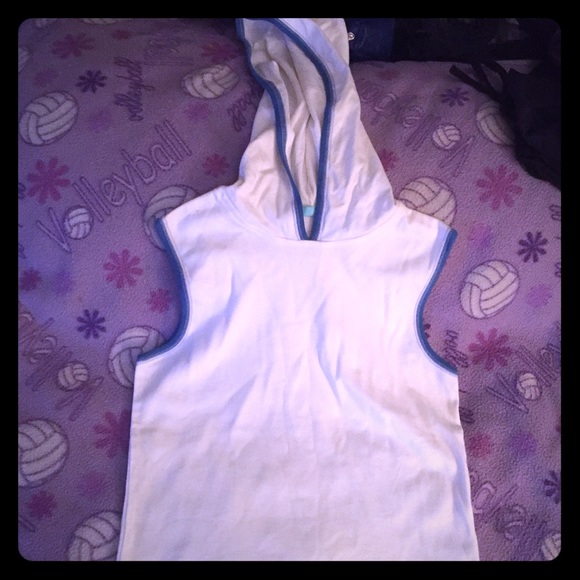 Hooded tank top