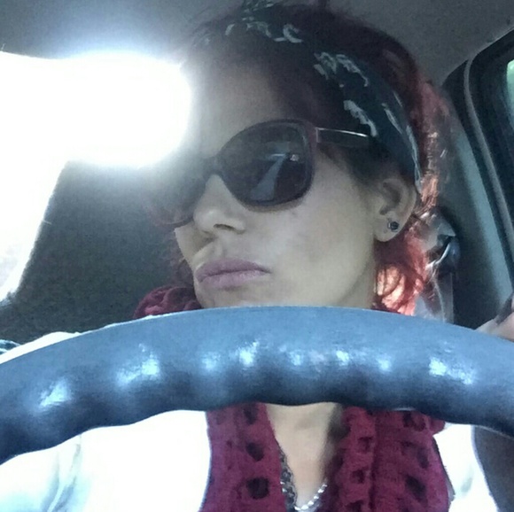 Meet your Posher, Heather - Picture 4 of 4