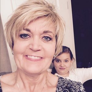 Meet your Posher, Johnica