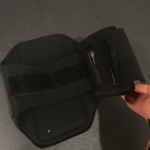 NXE PROTECTIVE ARMBAND IPHONE 4 IPOD TOUCH 4G. NEW - Picture 4 of 4