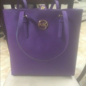 Michael Kors Medium Tote