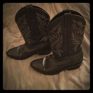 Cowgirl/ cowboy boots