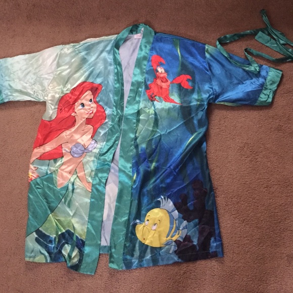 The little mermaid silk robe! 🌊