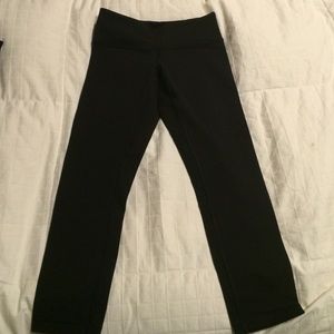 Lululemon Black Size 4 everyday Capris