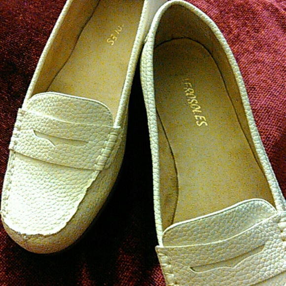 AEROSOLES Shoes - Nwot Aerosoles leather loafers