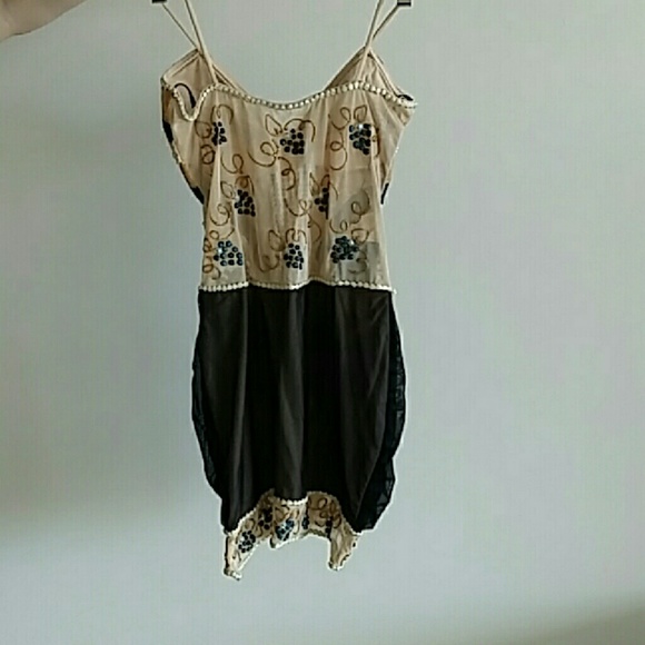 Holt Miami Dress - Picture 3 of 4