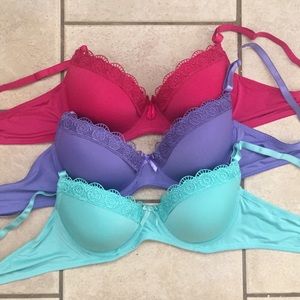 38C - Bras