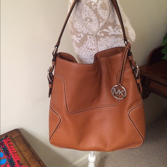 Michael Kors Handbags - Michael Kors Leather Shoulder Bag