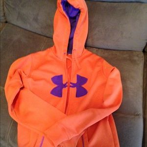 Small women's Under Armour jacket