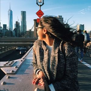 Meet your Posher, Sierra